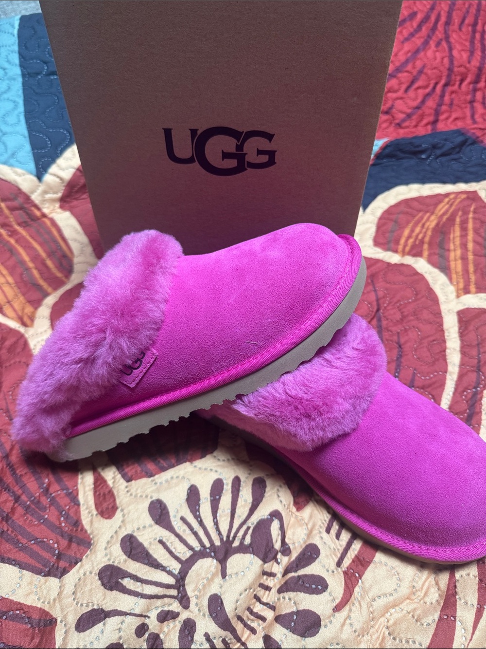 Ugg Women's Cluggette Slippers Size 6 Rare Color Dark Peony NWT